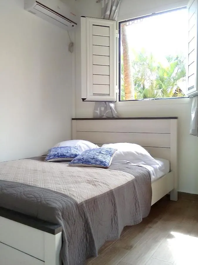 Charmant Bungalow Avec Piscine Partagee A Le Gosier Le Gosier  0*, Le Gosier (Grande-Terre) Guadeloupe